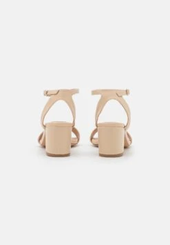 Anna Field Sandales - Off-White 11 Anna Field Sandales - Off-White -Anna Field 031067b0fcfc4697a0a428dabfd5d1b1