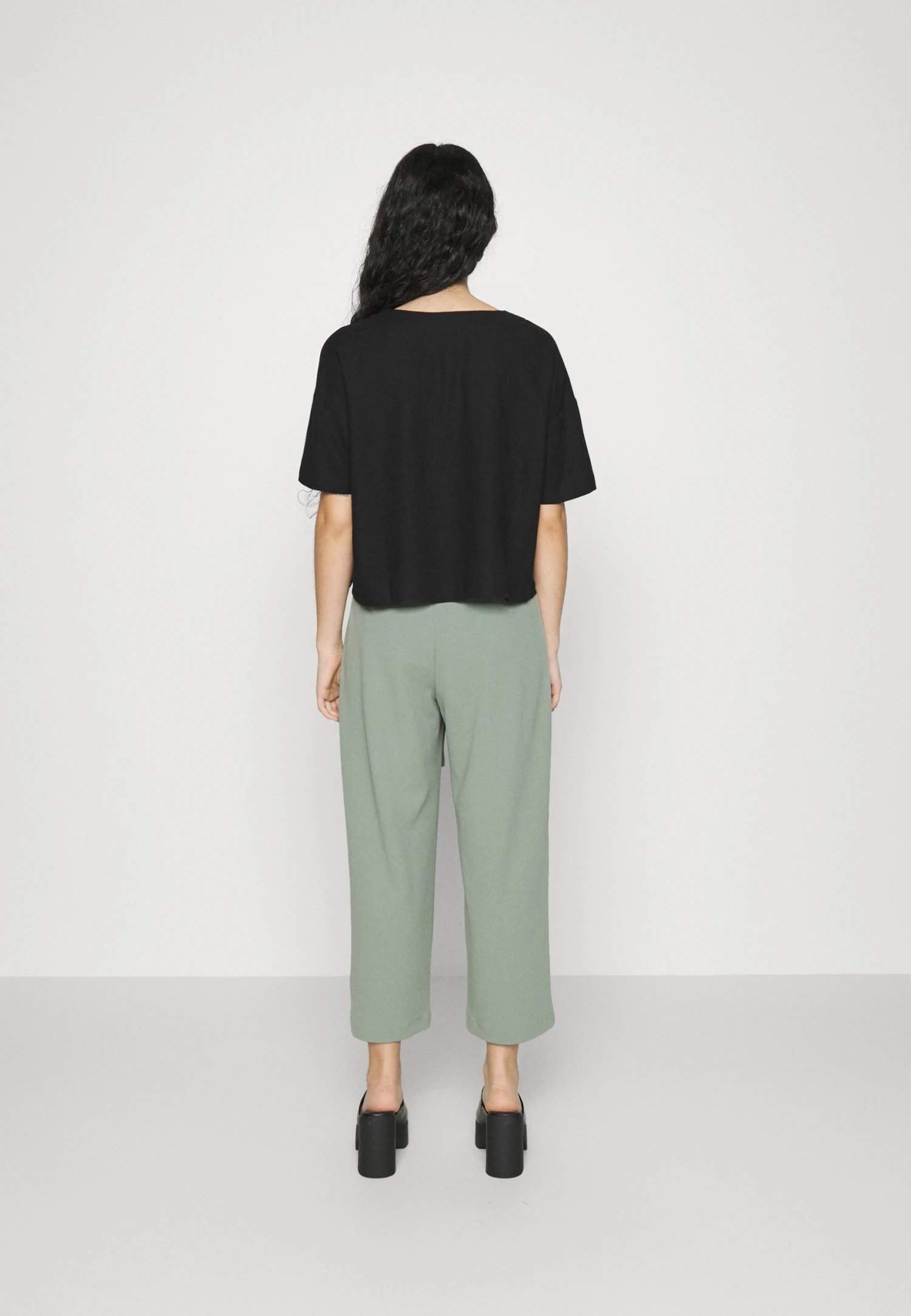 Circular Petite - Pantalon Classique - Green 5 Circular Petite - Pantalon Classique - Green â Image 3