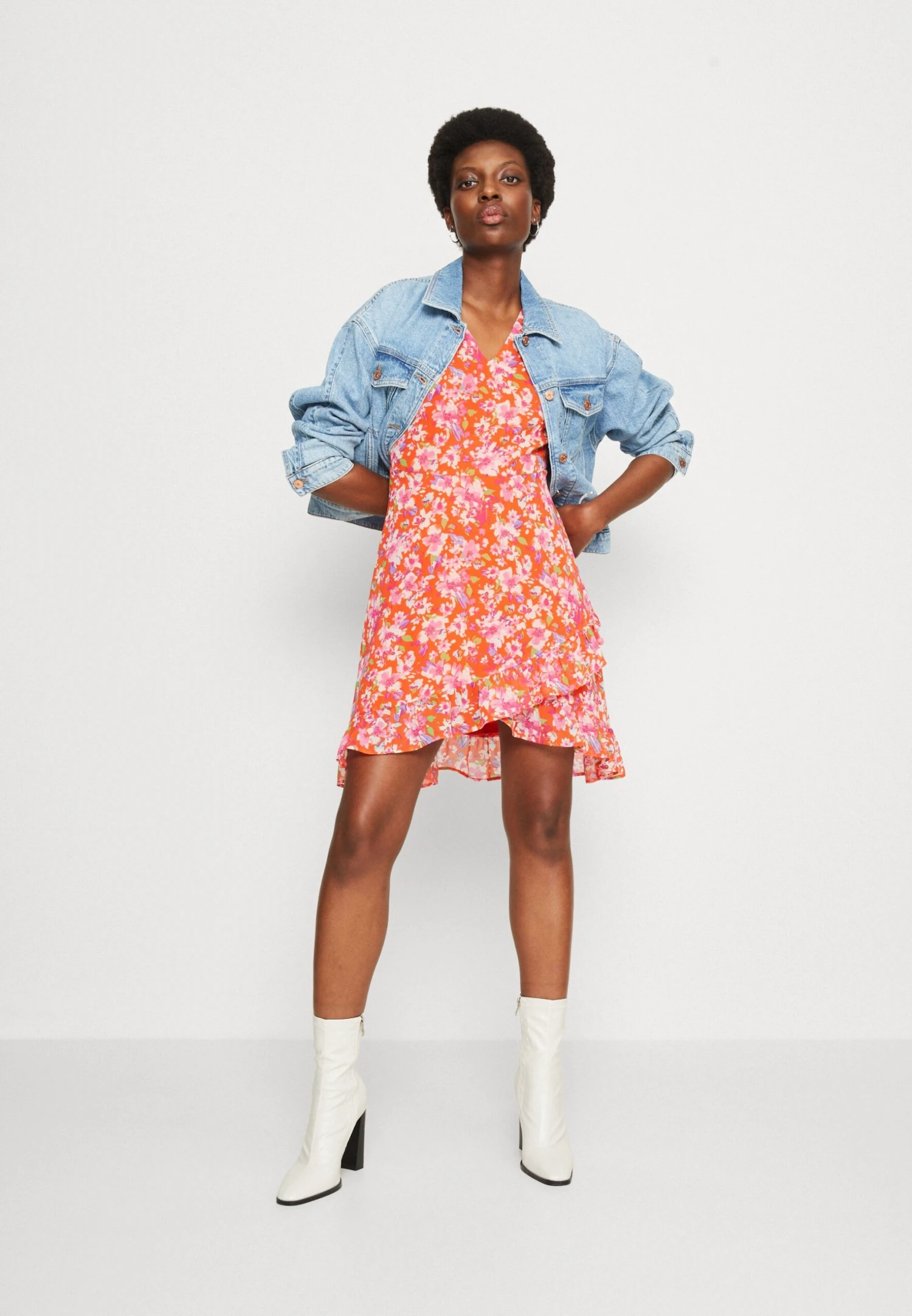 Anna Field Volant Short Dress - Robe De Jour - Red/Multicoloured 4 Anna Field Volant Short Dress - Robe De Jour - Red/Multicoloured – Image 2