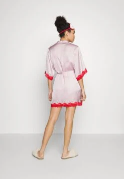 Anna Field 4 Piece Gift Set - Pyjama - Red/Pink -Anna Field 208c4d5a58db4263b536f6ae2dd8ecac