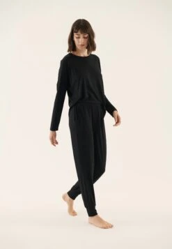 Anna Field Pyjama - Black 10 Anna Field Pyjama - Black -Anna Field 2f0fa8cd723a4922b5ff94cb0d1a29b5