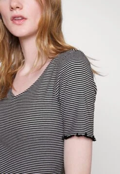 Anna Field T-Shirt Imprimé - White/Black 13 Anna Field T-Shirt Imprimé - White/Black -Anna Field 3f6a6c09f3134aafba0fb8932285242b