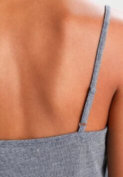 Anna Field Sarah Short Pj Set - Pyjama - Off-White/Dark Blue 12 Anna Field Sarah Short Pj Set - Pyjama - Off-White/Dark Blue -Anna Field 49d51a315b42407db76066305cc81b2a