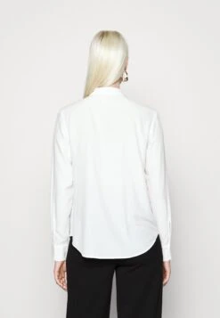 Blouse - White 10 Blouse - White -Anna Field 5403e2f5739f453a81d8b239729d1c73