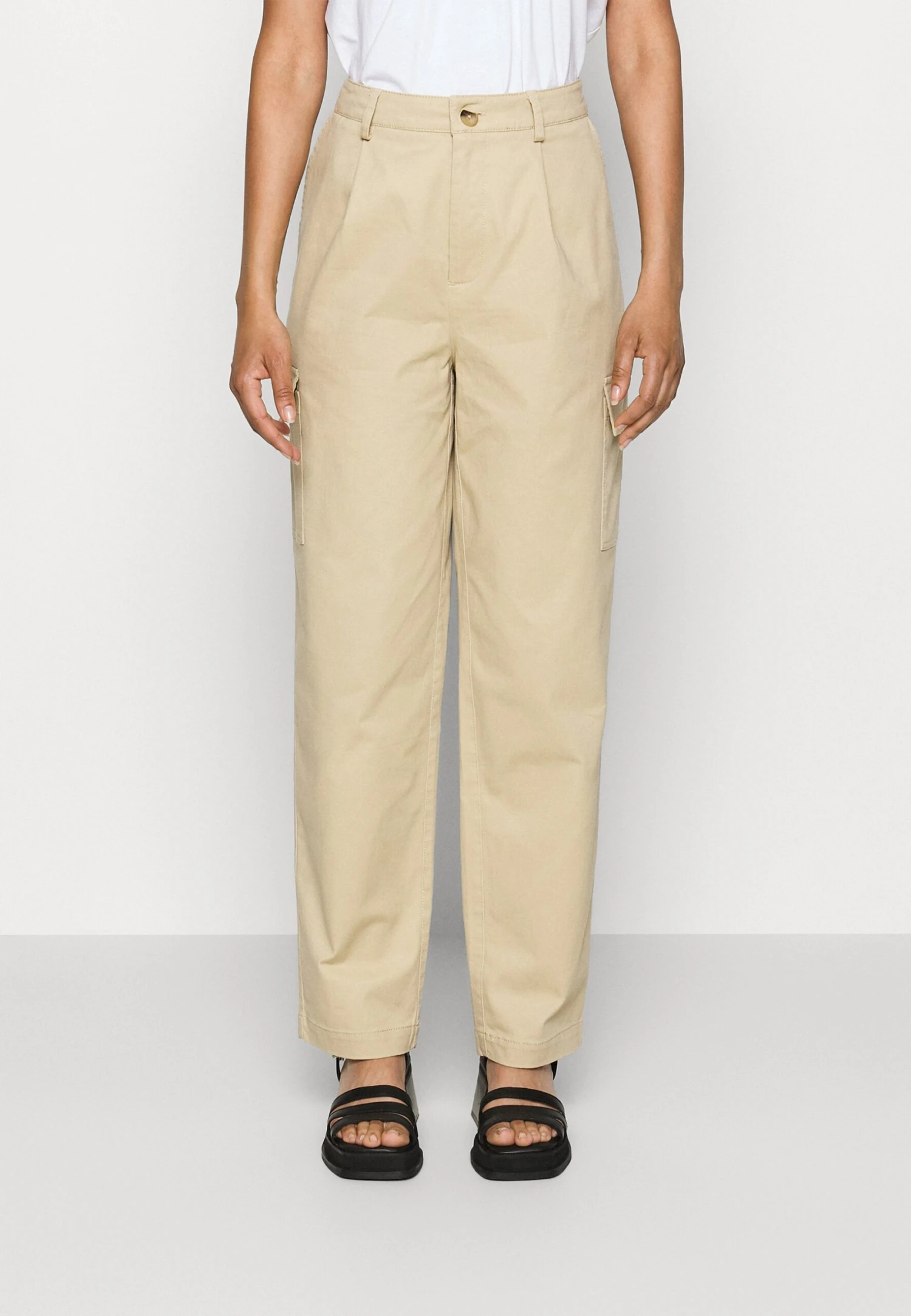 Cargo Trousers - Pantalon Classique - Beige 3 Cargo Trousers - Pantalon Classique - Beige