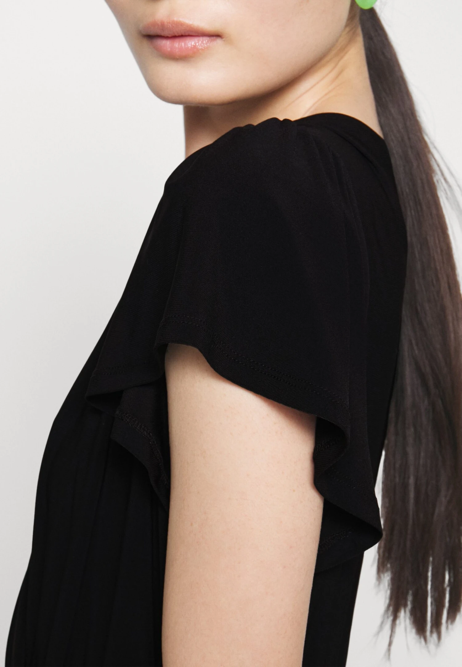 Frilled Cap Sleeves Flared Dress - Robe En Jersey - Black 7 Frilled Cap Sleeves Flared Dress - Robe En Jersey - Black â Image 5