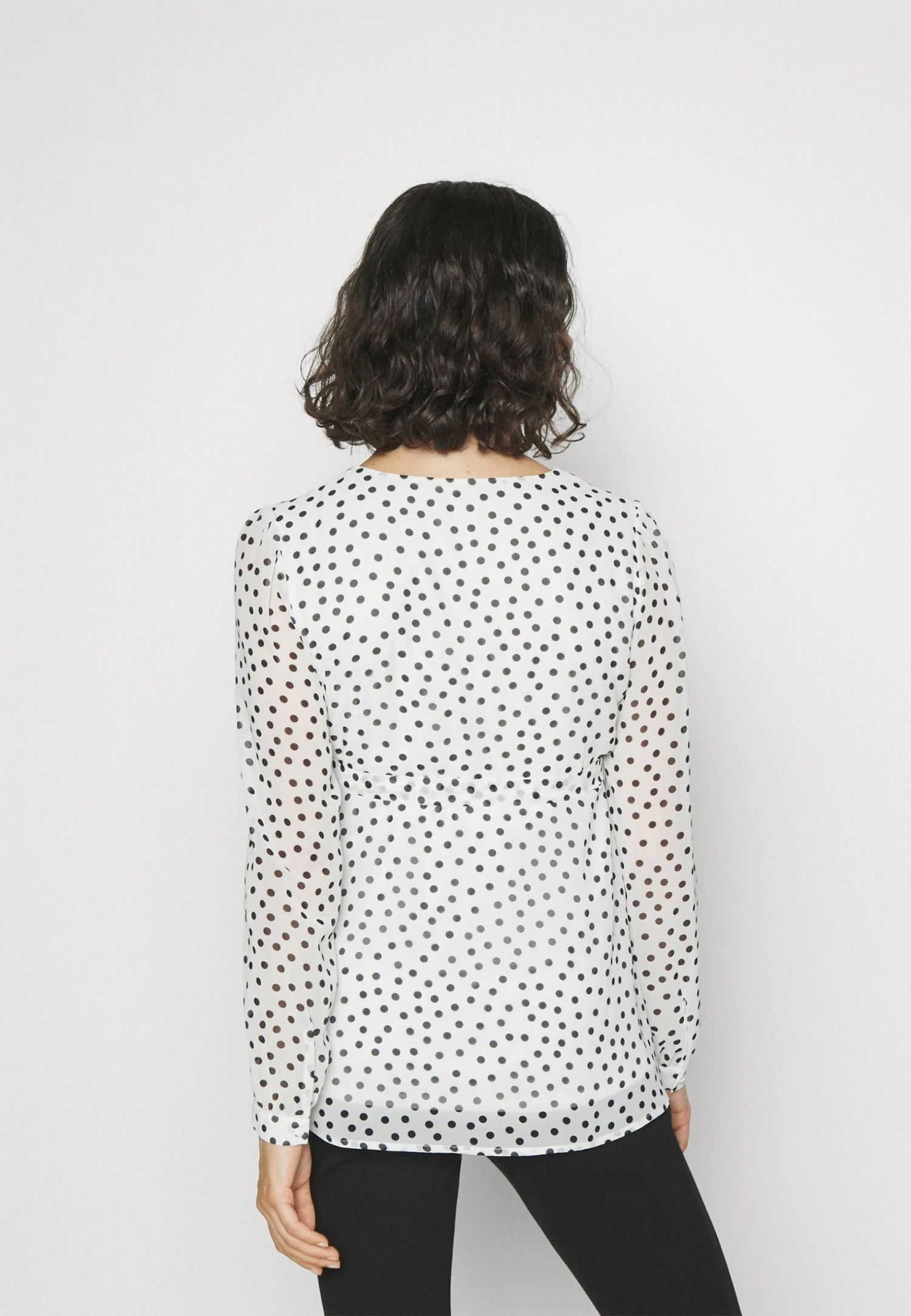 Blouse - White/Black 5 Blouse - White/Black – Image 3
