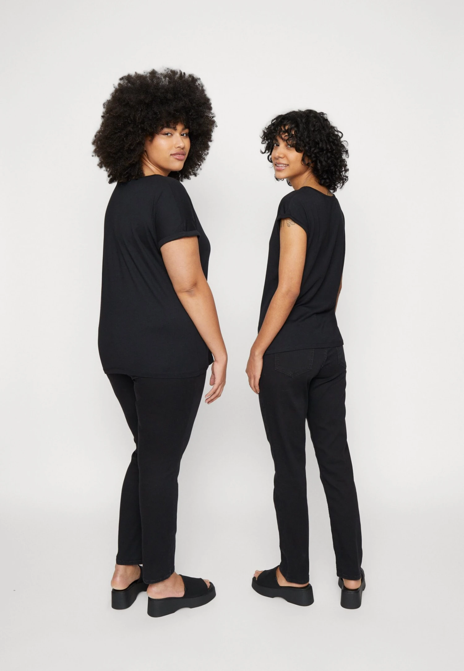 Anna Field 3 Pack - T-Shirt Imprimé - Light Blue/White/Black 7 Anna Field 3 Pack - T-Shirt Imprimé - Light Blue/White/Black – Image 5