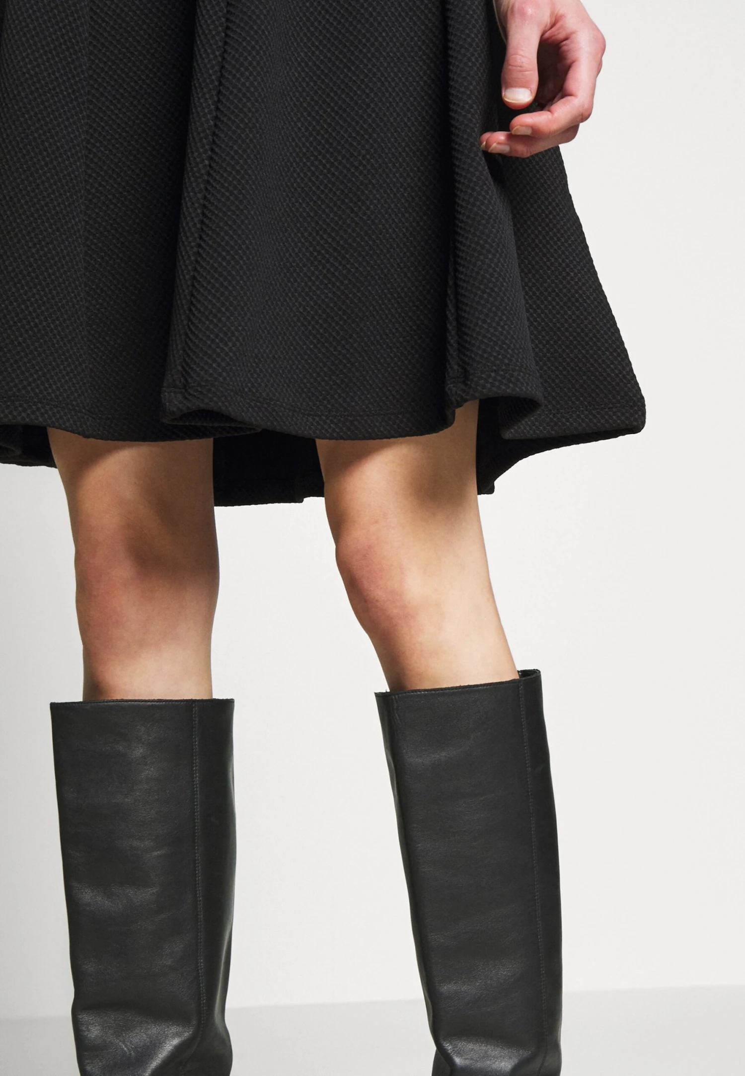 Anna Field Basic Mini A-Line Skirt - Minijupe - Black 7 Anna Field Basic Mini A-Line Skirt - Minijupe - Black – Image 5