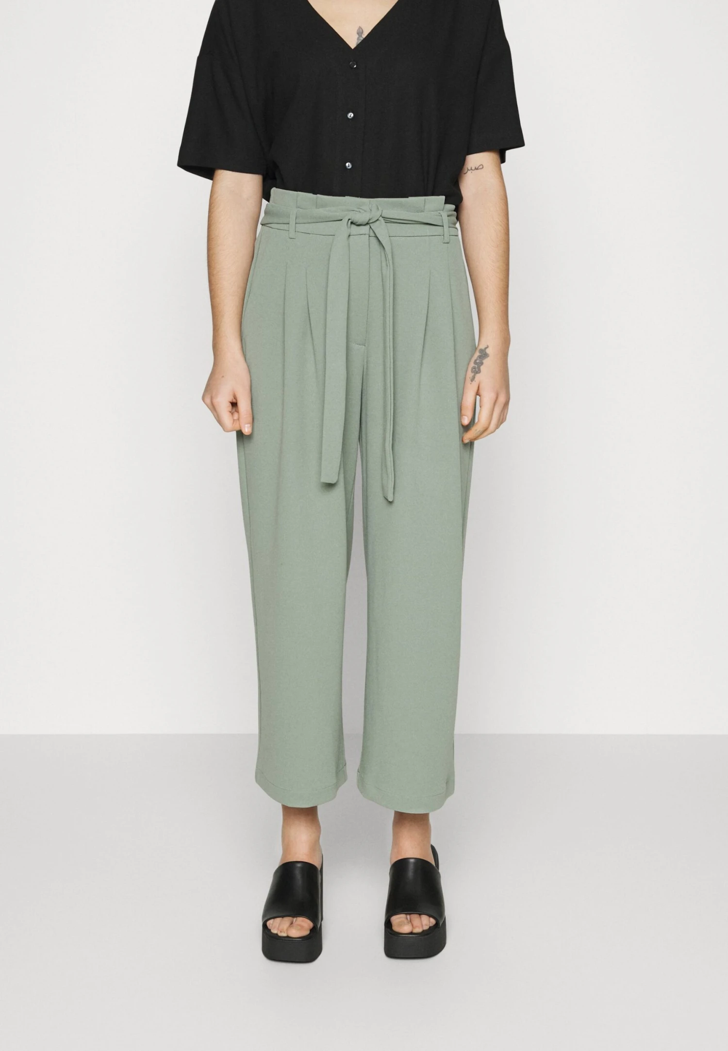 Circular Petite - Pantalon Classique - Green 3 Circular Petite - Pantalon Classique - Green
