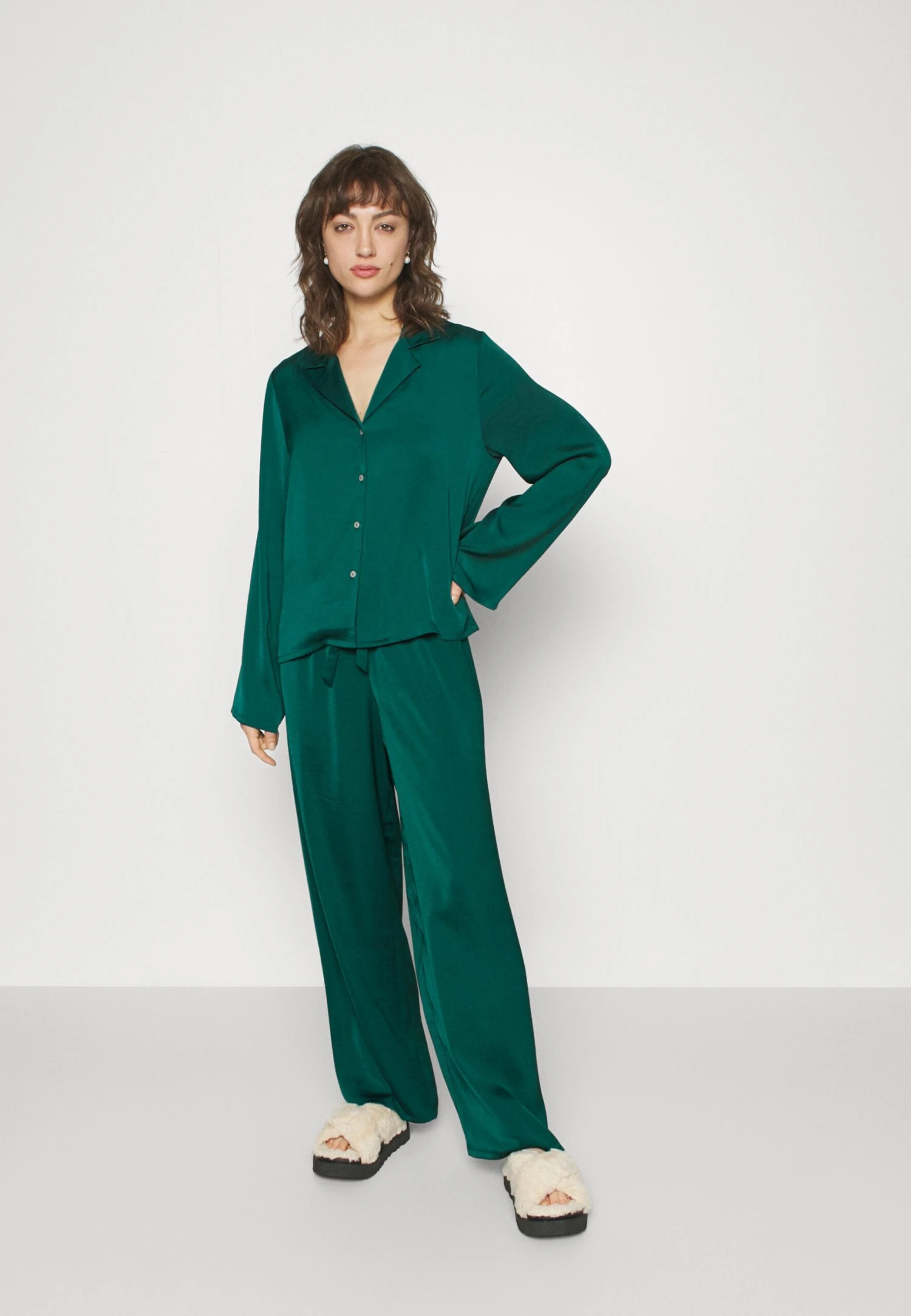 Anna Field Gift Box Pj Set - Pyjama - Green 4 Anna Field Gift Box Pj Set - Pyjama - Green – Image 2