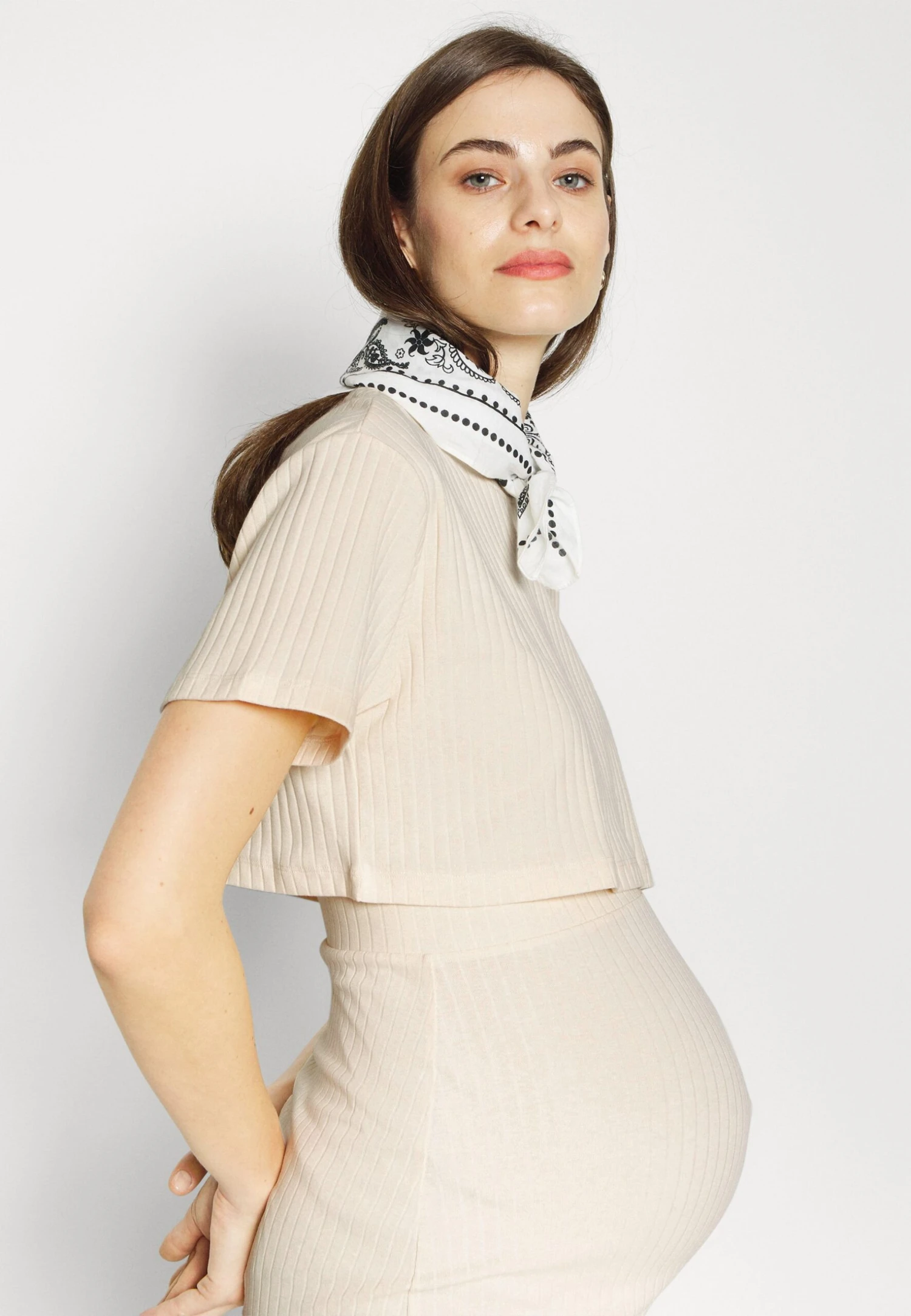 Top Skirt Set - Jupe Crayon - 003 - Off-White 6 Top Skirt Set - Jupe Crayon - 003 - Off-White – Image 4