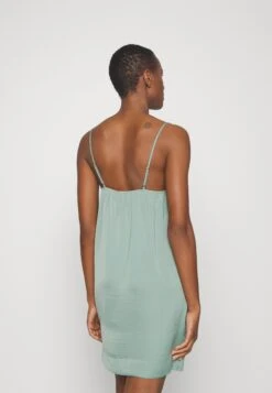 Anna Field Chemise De Nuit / Nuisette - Green 10 Anna Field Chemise De Nuit / Nuisette - Green -Anna Field b33dfcbd03e1443c9f25c5bfe2eef2dc