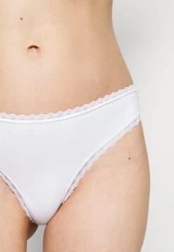 Anna Field 5 Pack - String - Black/White/Nude 17 Anna Field 5 Pack - String - Black/White/Nude -Anna Field d94a1cda40134e288b2f707461f2f1a4