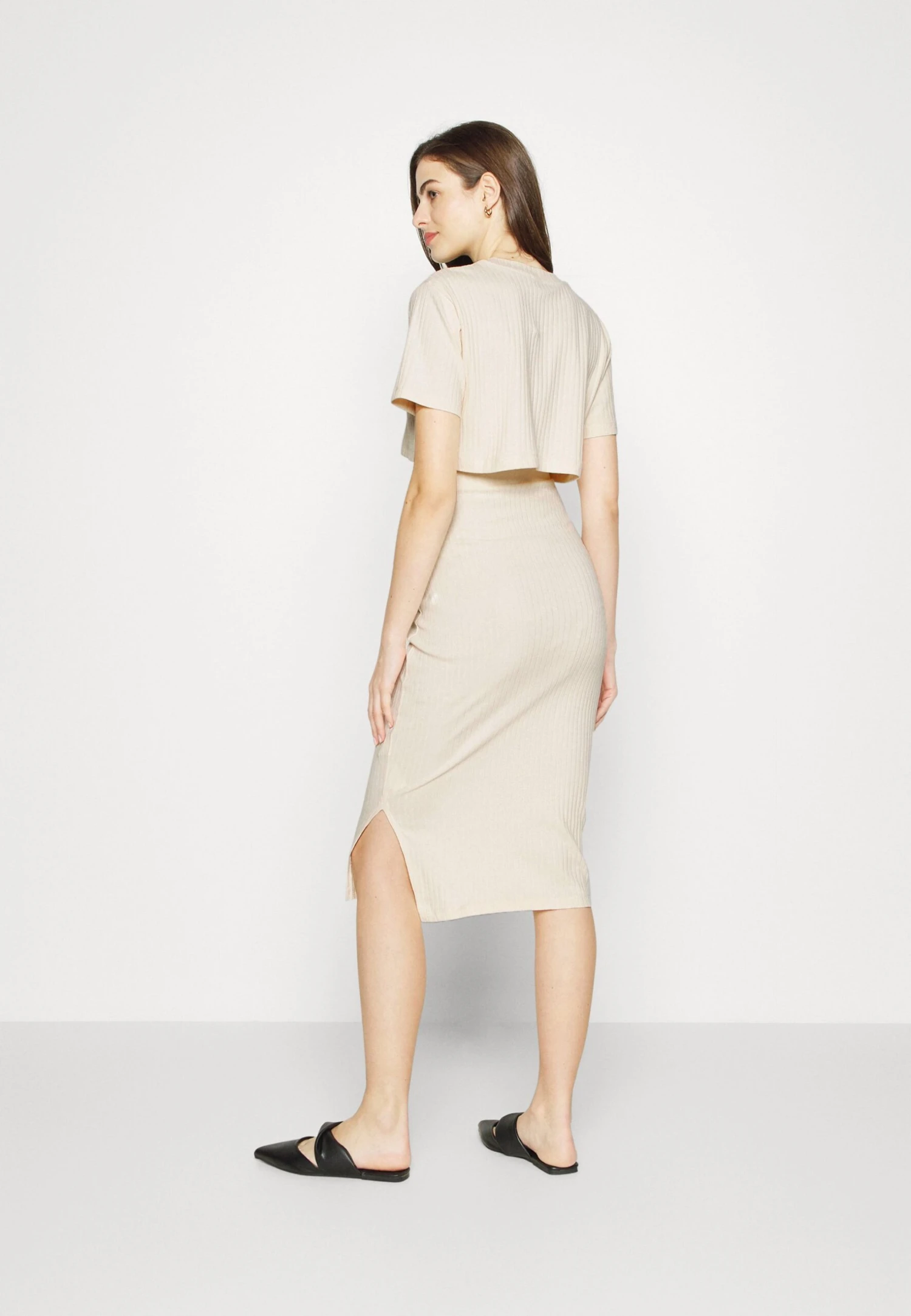 Top Skirt Set - Jupe Crayon - 003 - Off-White 5 Top Skirt Set - Jupe Crayon - 003 - Off-White – Image 3