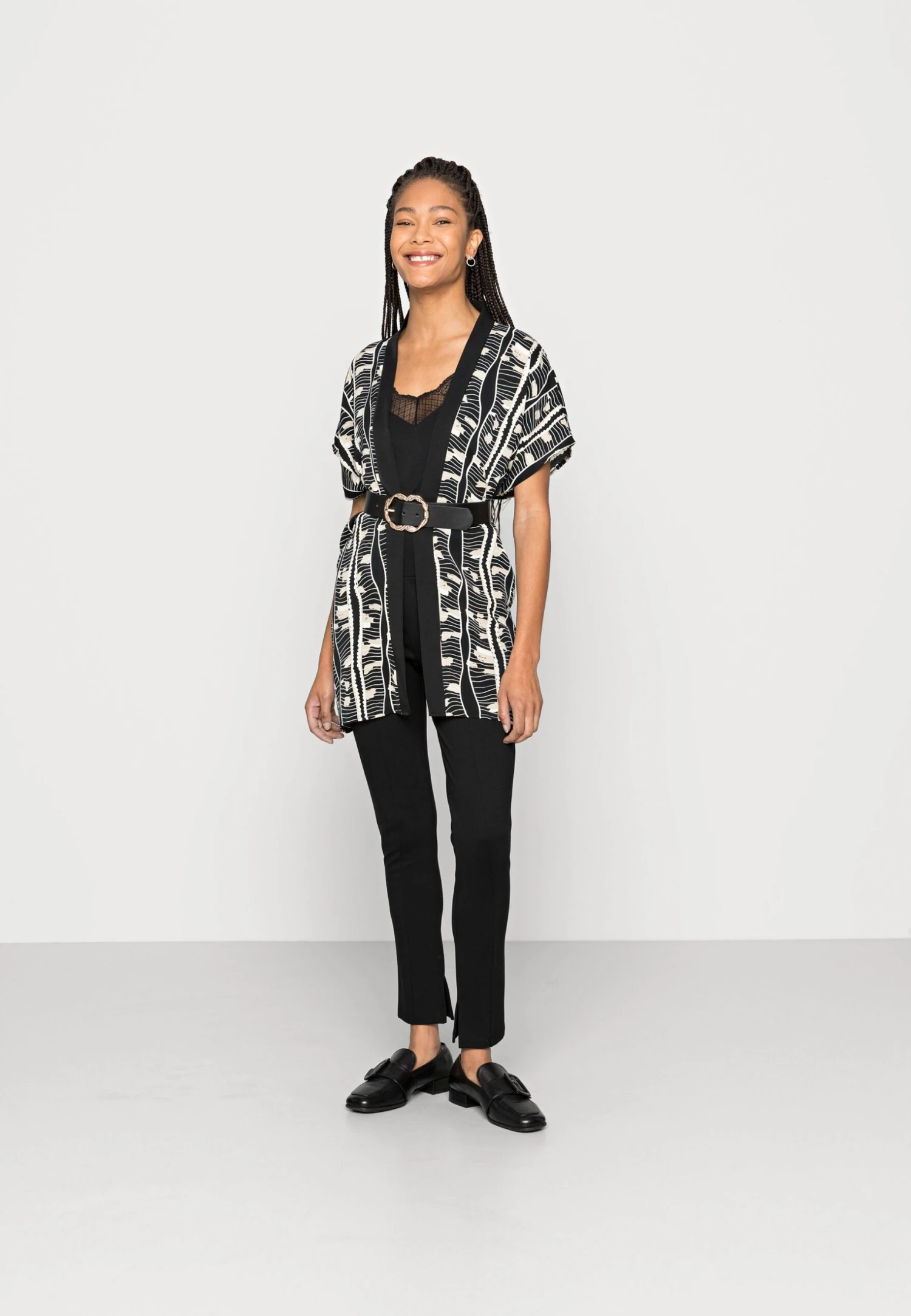 Anna Field Summercape - Tunique - Black 4 Anna Field Summercape - Tunique - Black – Image 2