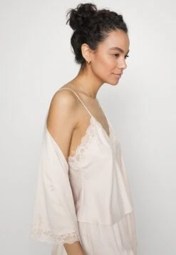 Anna Field Peignoir - Off-White 11 Anna Field Peignoir - Off-White -Anna Field efe28f6d266547dc90259fd2f096c87b