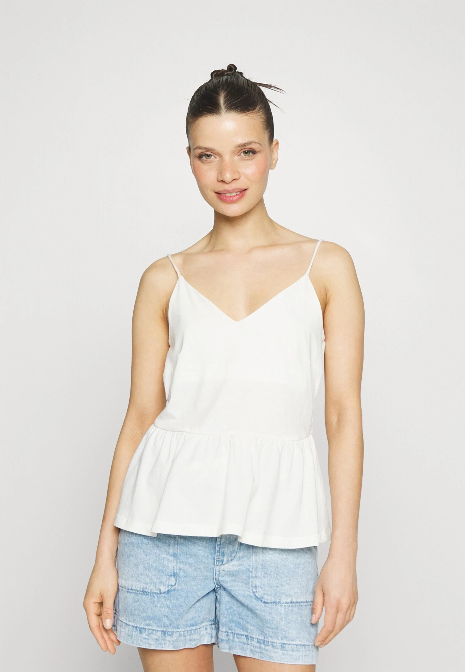 Petite 2Pack - Blouse - Black/ White 4 Petite 2Pack - Blouse - Black/ White – Image 2