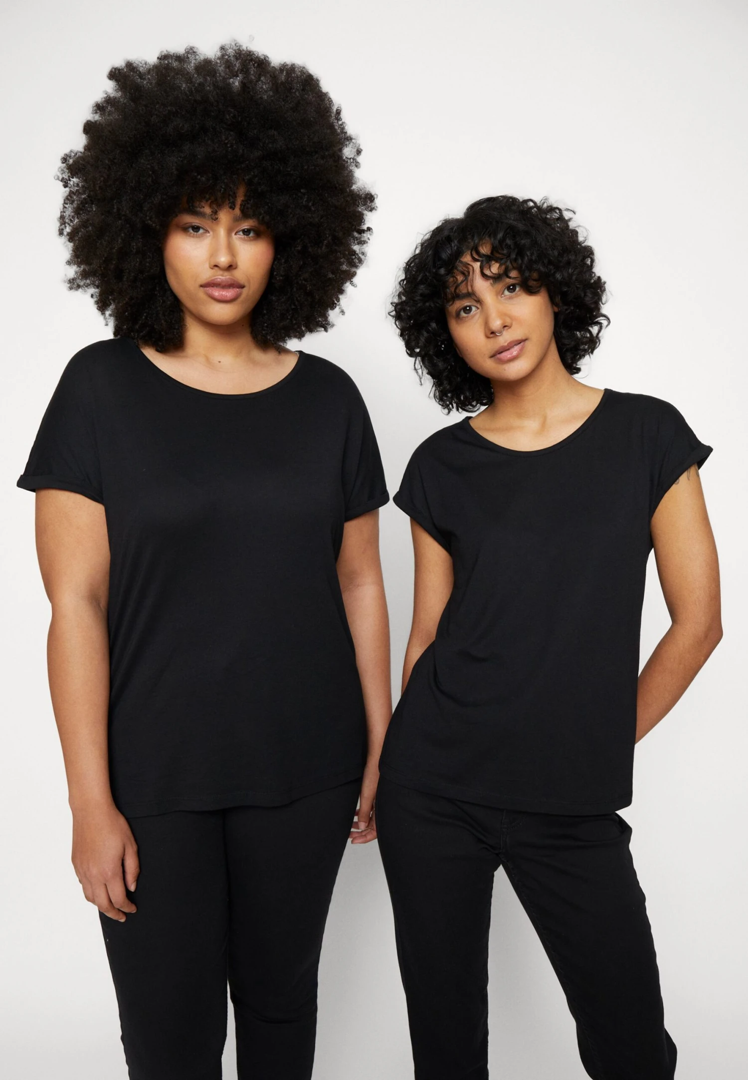 Anna Field 3 Pack - T-Shirt Imprimé - Light Blue/White/Black 6 Anna Field 3 Pack - T-Shirt Imprimé - Light Blue/White/Black – Image 4