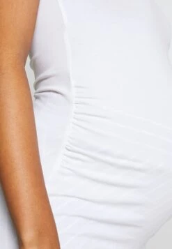 3Er Pack - T-Shirt Basique - White/Black/Dark Grey 17 3Er Pack - T-Shirt Basique - White/Black/Dark Grey -Anna Field f5f71861777048db802993c41c38132d