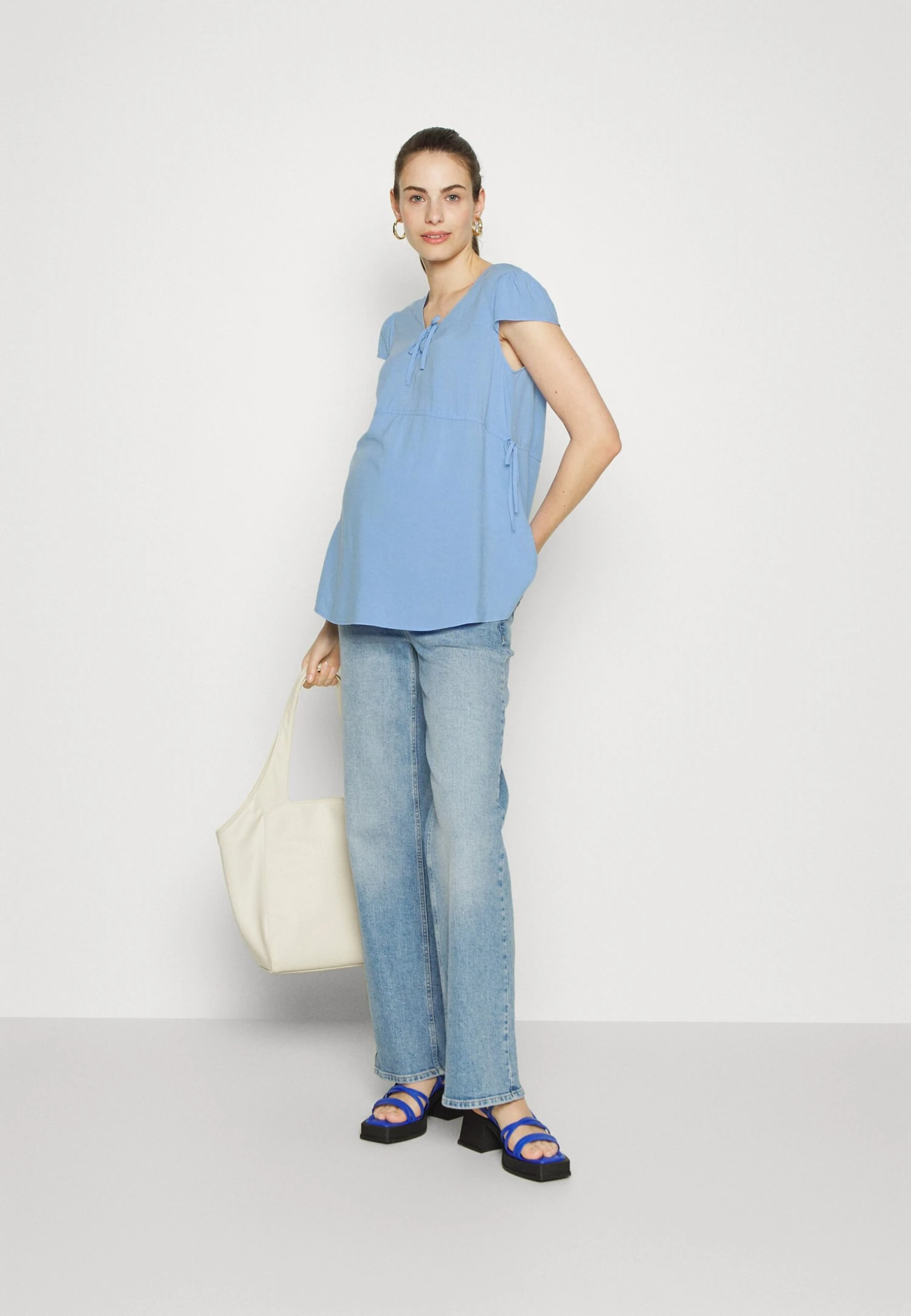 Blouse - Light Blue 4 Blouse - Light Blue – Image 2