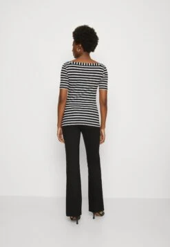 Anna Field T-Shirt Imprimé - Black/White 10 Anna Field T-Shirt Imprimé - Black/White -Anna Field faaf52ce3ac7495981ebcd2a7409107d