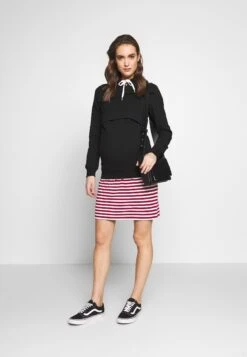 Anna Field -Anna Field fbb78d1bb1b74b659b85dc8ecf0092a4